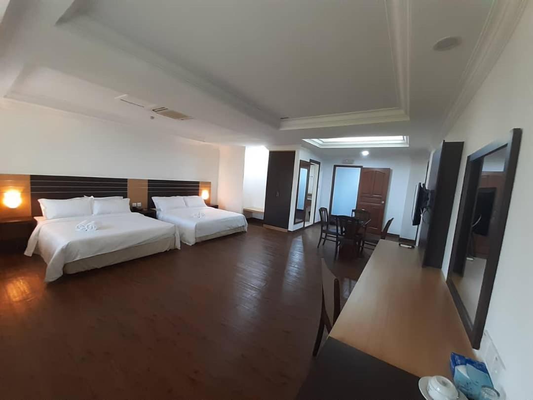 Sara Hotel Labuan Exterior foto